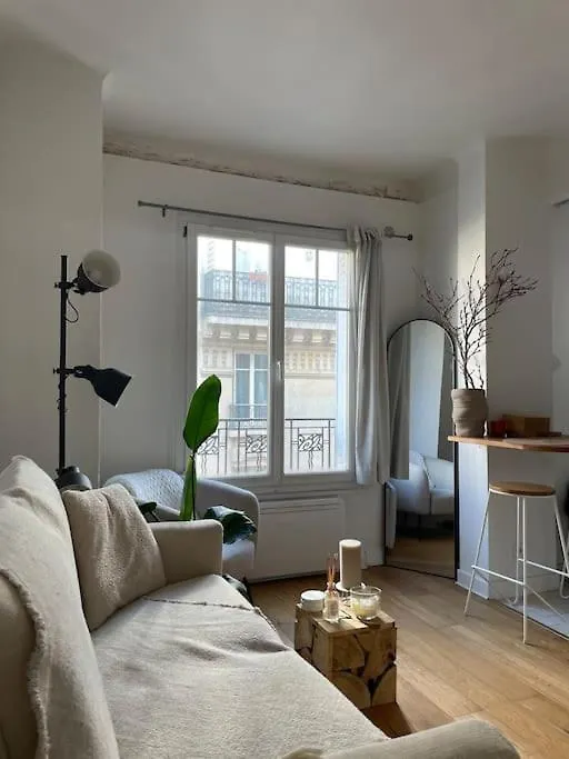 Louis' Haven Daire Paris Fransa