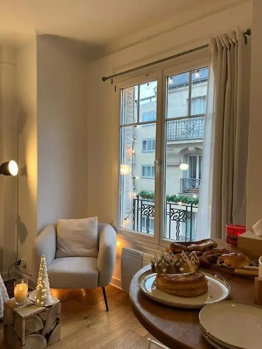 Louis' Haven Daire Paris