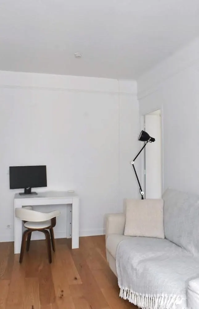 Louis' Haven Apartment Paris France