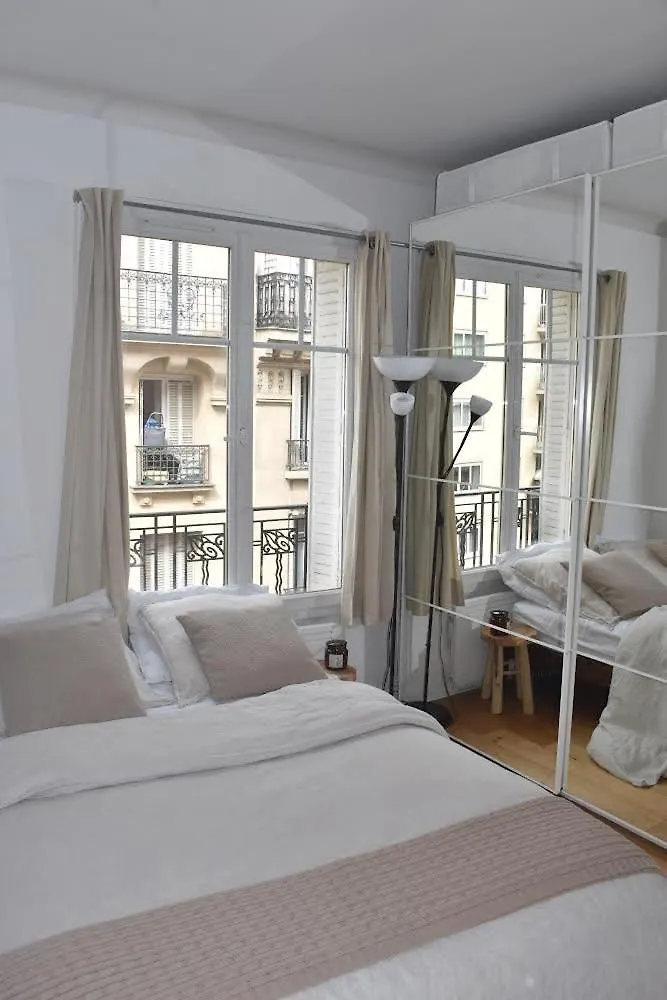 Louis\' Haven location